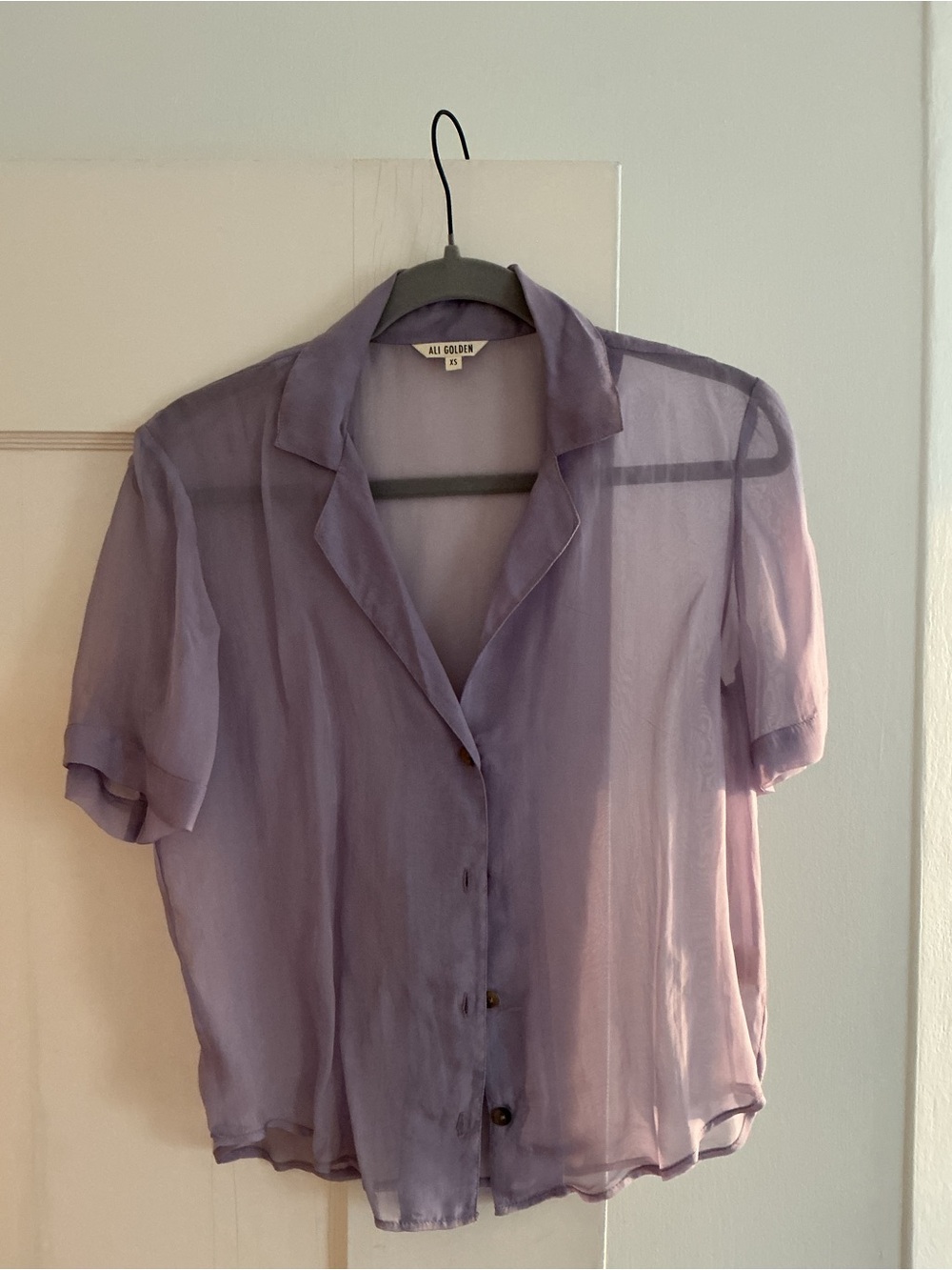ALI GOLDEN Lavender Sheer Short-Sleeve Button-Up Top